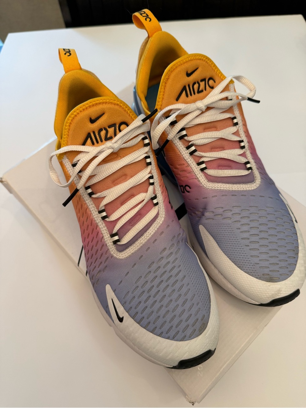 Nike AirMax 270 Sneakers in Yellow Pink Lavender Blue / Men’s 11.5